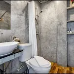 La Casa Residencies