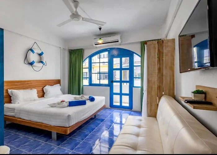 La Casa Residencies
